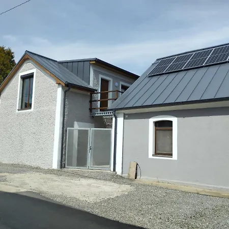 アパート Svata Zdice